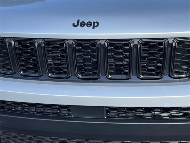 new 2025 Jeep Grand Cherokee L car, priced at $39,480