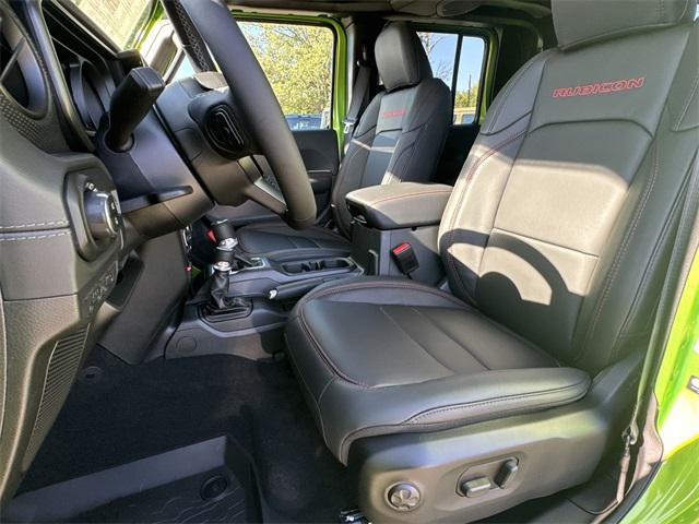 new 2025 Jeep Gladiator car, priced at $52,401