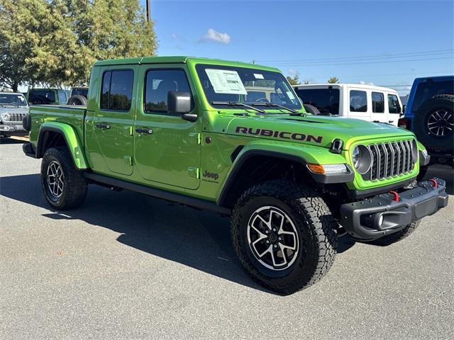 new 2025 Jeep Gladiator car, priced at $52,401