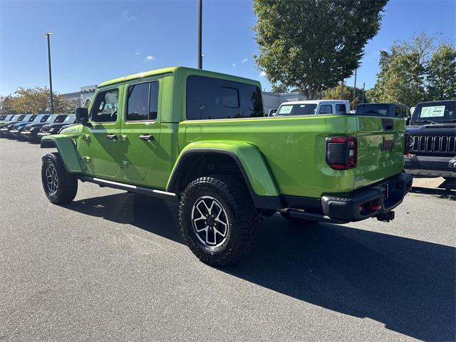 new 2025 Jeep Gladiator car, priced at $52,401