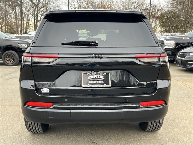 new 2024 Jeep Grand Cherokee car, priced at $43,273