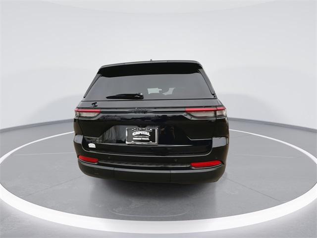 new 2024 Jeep Grand Cherokee car, priced at $43,273