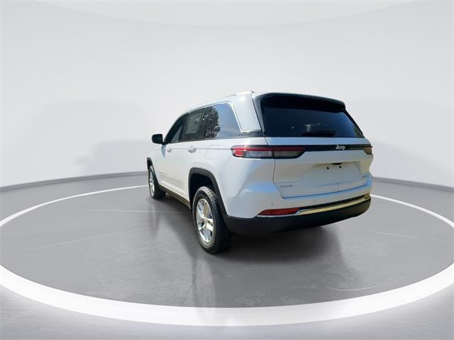 new 2025 Jeep Grand Cherokee car, priced at $33,825