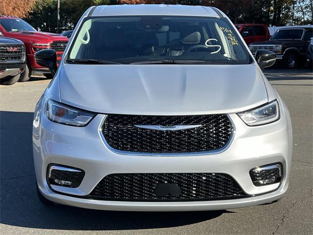 used 2024 Chrysler Pacifica car, priced at $30,499
