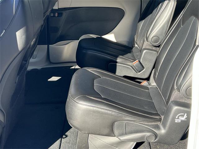used 2024 Chrysler Pacifica car, priced at $30,499