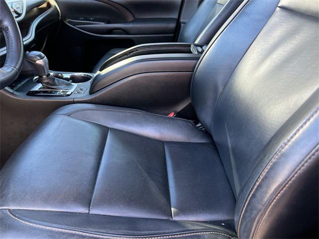used 2017 Toyota Highlander car, priced at $18,610