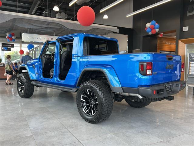 new 2025 Jeep Gladiator car, priced at $53,351