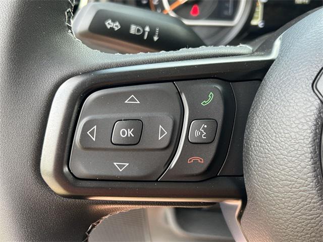 new 2025 Jeep Gladiator car, priced at $43,073
