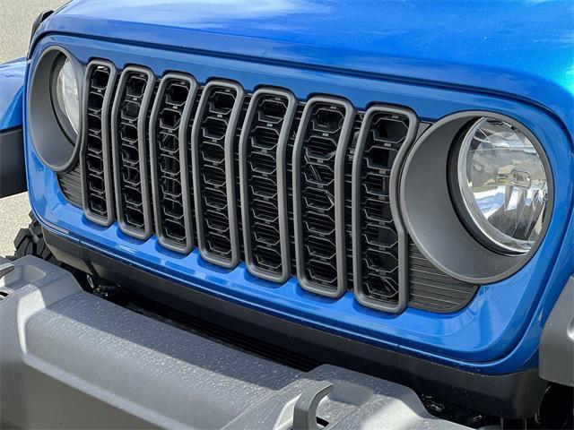 new 2025 Jeep Gladiator car, priced at $43,073