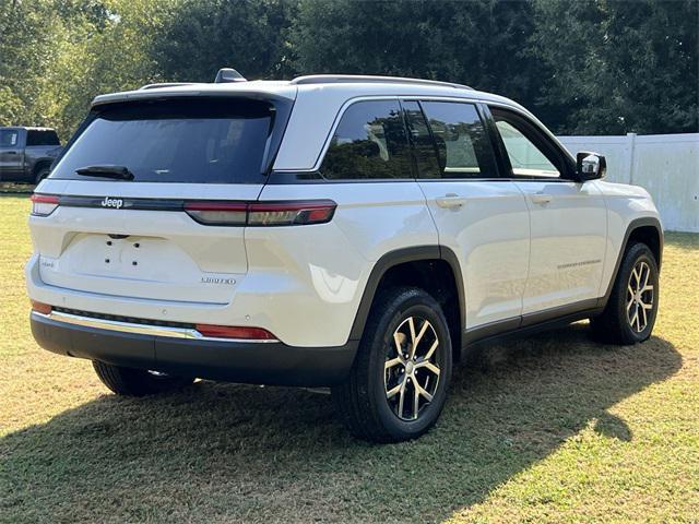 new 2025 Jeep Grand Cherokee car, priced at $36,400