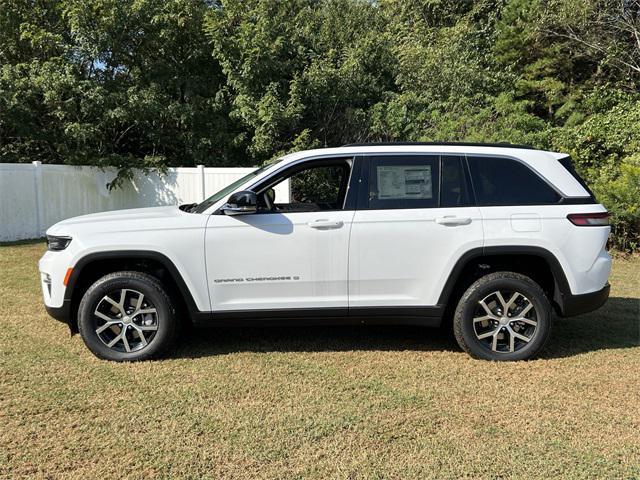 new 2025 Jeep Grand Cherokee car, priced at $36,400