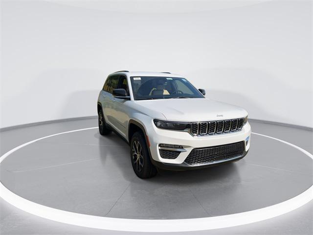 new 2025 Jeep Grand Cherokee car, priced at $36,400