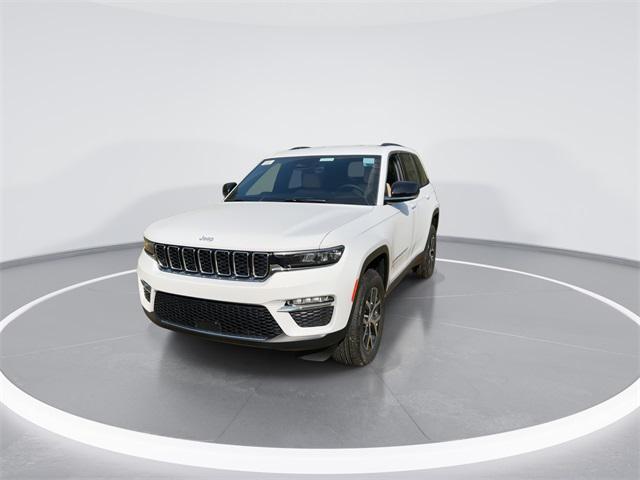 new 2025 Jeep Grand Cherokee car, priced at $36,400