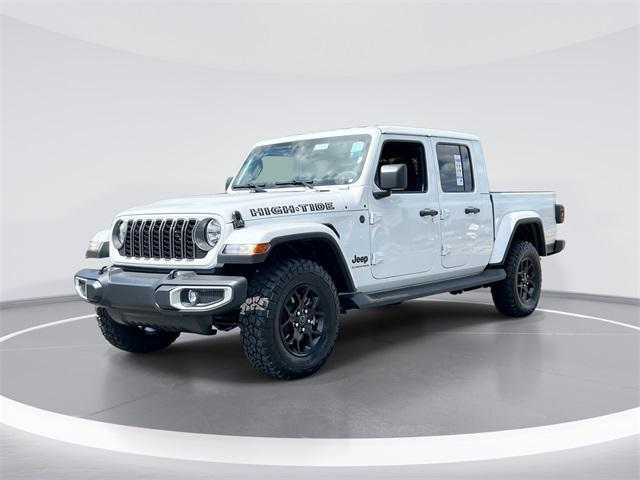 new 2025 Jeep Gladiator car, priced at $41,837