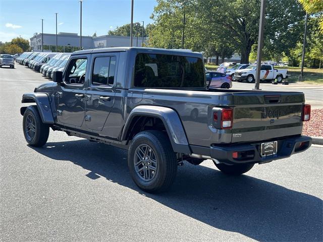 new 2025 Jeep Gladiator car, priced at $39,600