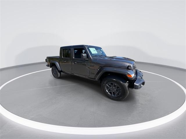 new 2025 Jeep Gladiator car, priced at $39,600