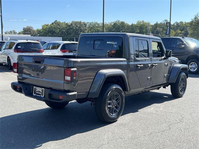 new 2025 Jeep Gladiator car, priced at $39,600