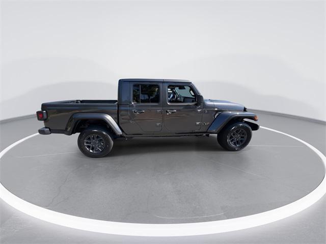 new 2025 Jeep Gladiator car, priced at $39,600