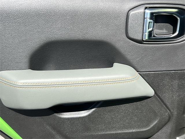 new 2025 Jeep Gladiator car, priced at $50,547