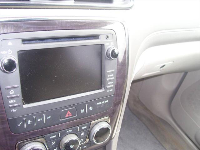 used 2015 Buick Enclave car, priced at $13,500