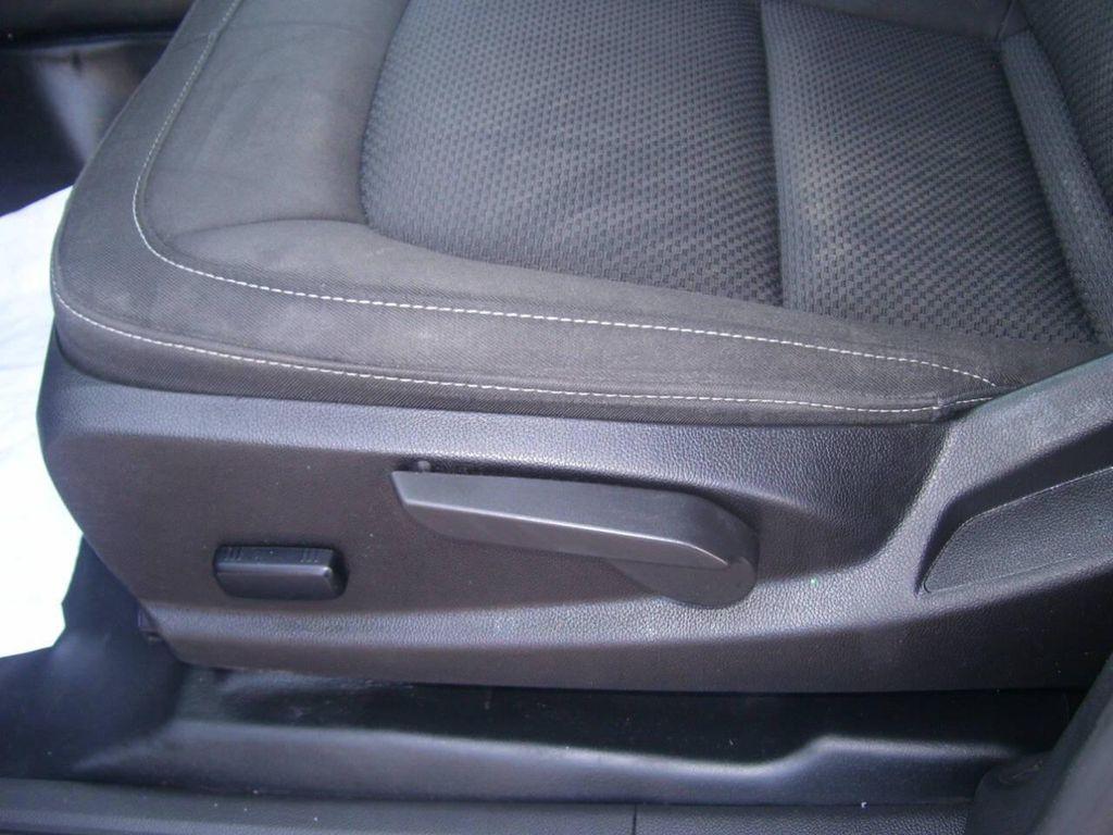 used 2022 Chevrolet Colorado car, priced at $21,900