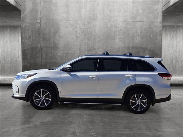 used 2019 Toyota Highlander car, priced at $27,580