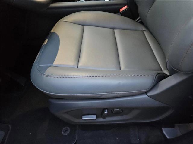 new 2025 Ford Explorer car, priced at $40,245