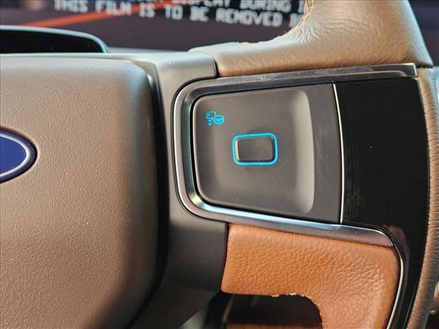 new 2025 Ford Expedition car, priced at $82,901