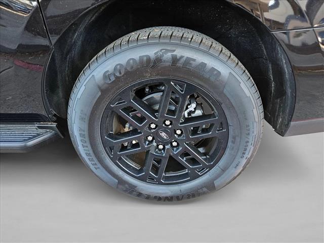 new 2025 Ford Expedition Max car, priced at $66,664