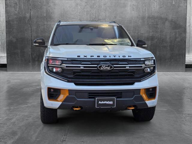 new 2025 Ford Expedition car, priced at $83,025