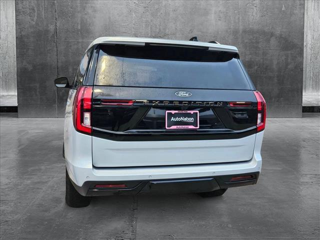 new 2025 Ford Expedition car, priced at $83,025