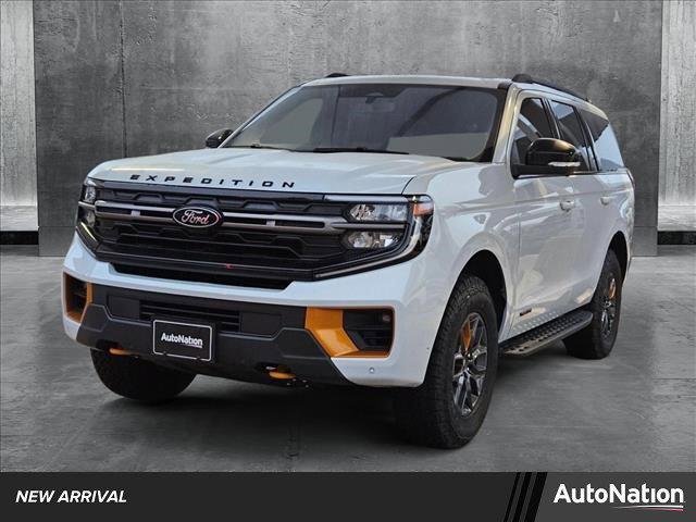 new 2025 Ford Expedition car, priced at $83,025