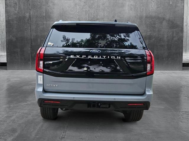 new 2025 Ford Expedition car, priced at $67,293