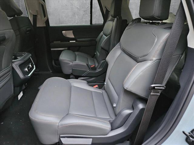 new 2025 Ford Expedition car, priced at $67,293