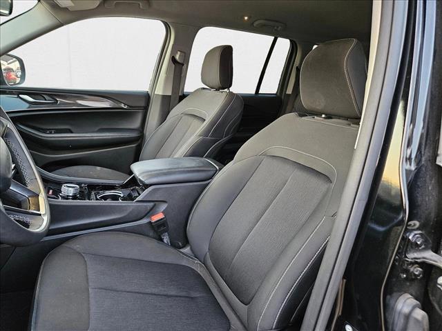 used 2023 Jeep Grand Cherokee car, priced at $27,990