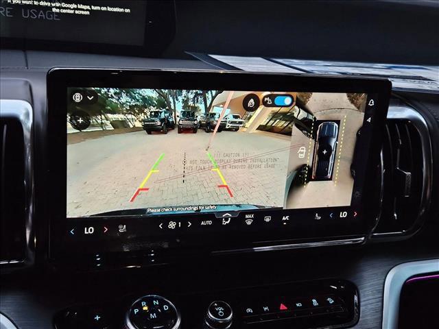 new 2025 Ford Expedition car, priced at $77,687