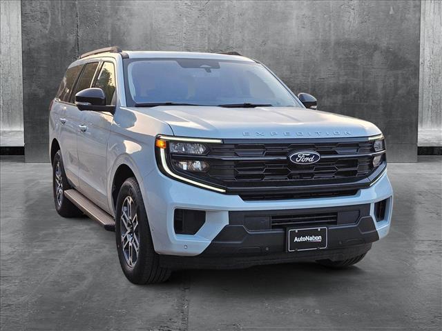 new 2025 Ford Expedition car, priced at $66,358