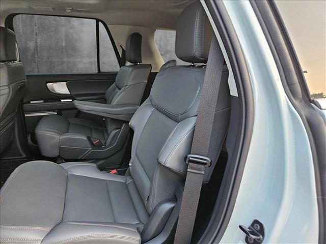 new 2025 Ford Expedition car, priced at $66,358