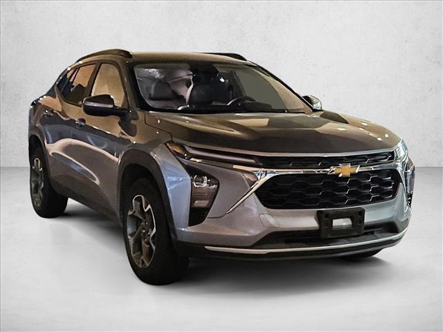 used 2025 Chevrolet Trax car, priced at $20,881