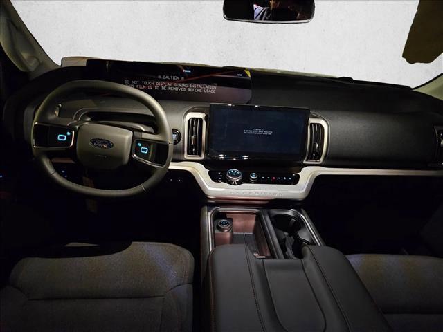 new 2025 Ford Expedition car, priced at $61,090