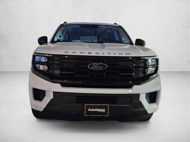 new 2025 Ford Expedition car, priced at $61,090