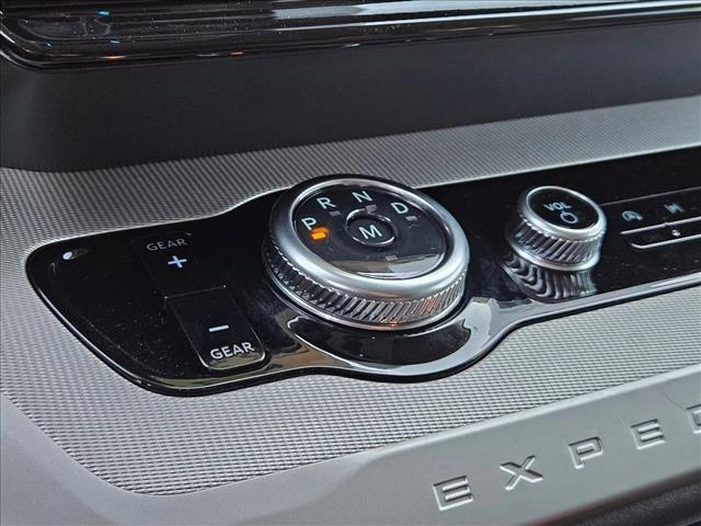 new 2025 Ford Expedition car, priced at $61,090