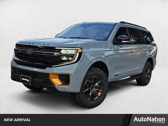 new 2025 Ford Expedition car, priced at $78,050