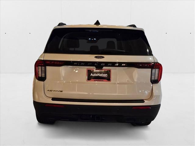 new 2025 Ford Explorer car, priced at $37,338