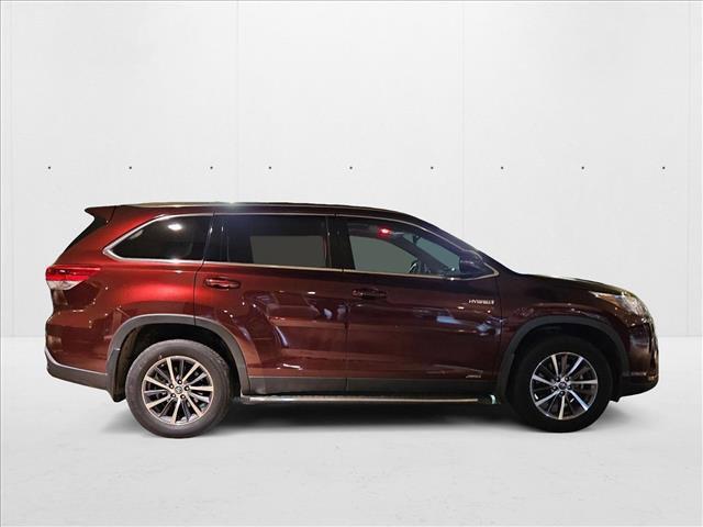 used 2019 Toyota Highlander Hybrid car, priced at $24,895