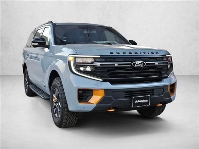 new 2025 Ford Expedition car, priced at $82,717