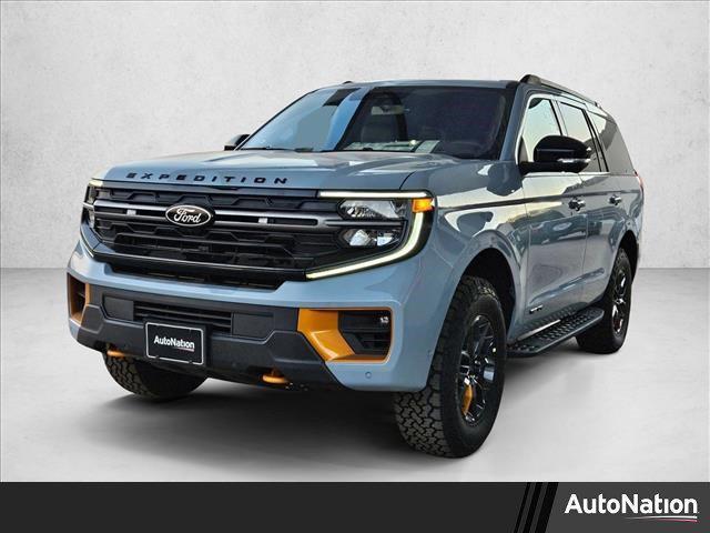 new 2025 Ford Expedition car, priced at $82,717