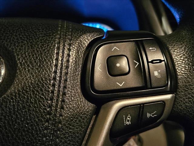 used 2018 Toyota Highlander car, priced at $21,995