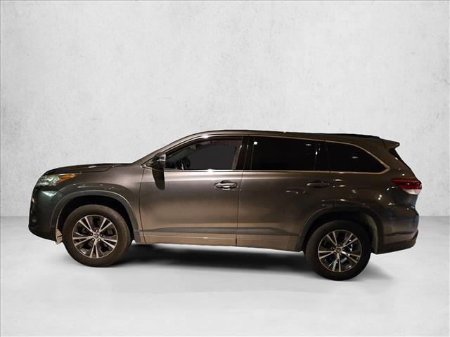 used 2018 Toyota Highlander car, priced at $21,995