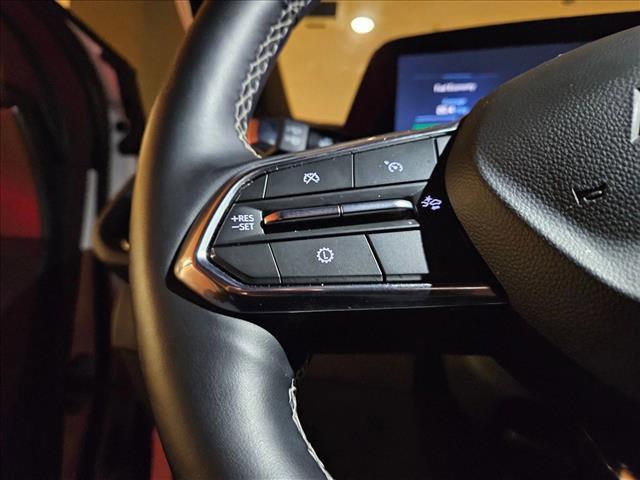 used 2025 Chevrolet Traverse car, priced at $36,525